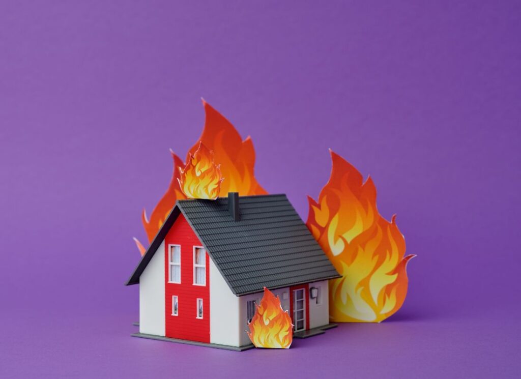 Casa incendiada por no utilizar la protección pasiva contra incendios